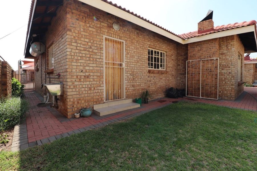 3 Bedroom Property for Sale in Flimieda North West